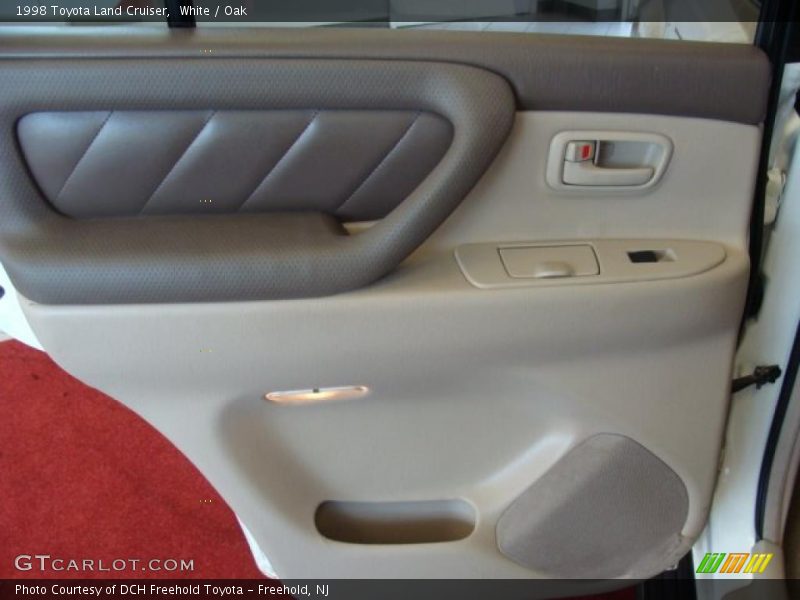 White / Oak 1998 Toyota Land Cruiser