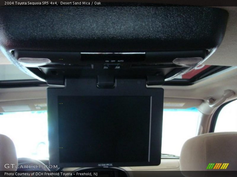 Desert Sand Mica / Oak 2004 Toyota Sequoia SR5 4x4
