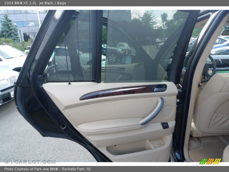 Jet Black / Beige 2004 BMW X5 3.0i