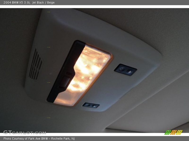 Jet Black / Beige 2004 BMW X5 3.0i