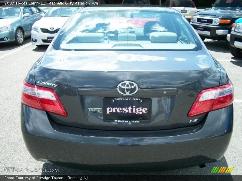 Magnetic Gray Metallic / Ash 2007 Toyota Camry LE