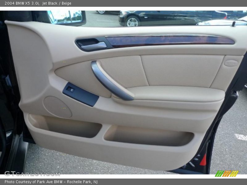 Jet Black / Beige 2004 BMW X5 3.0i