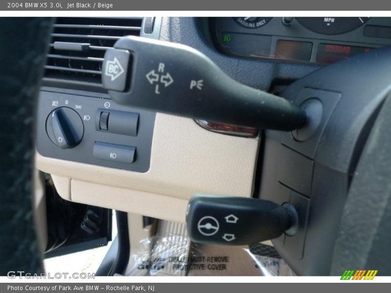 Jet Black / Beige 2004 BMW X5 3.0i