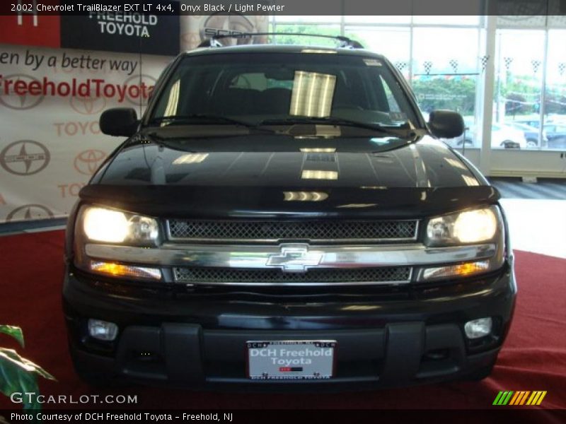 Onyx Black / Light Pewter 2002 Chevrolet TrailBlazer EXT LT 4x4