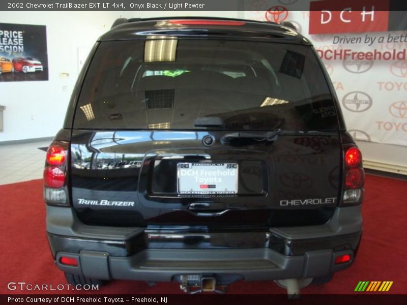 Onyx Black / Light Pewter 2002 Chevrolet TrailBlazer EXT LT 4x4