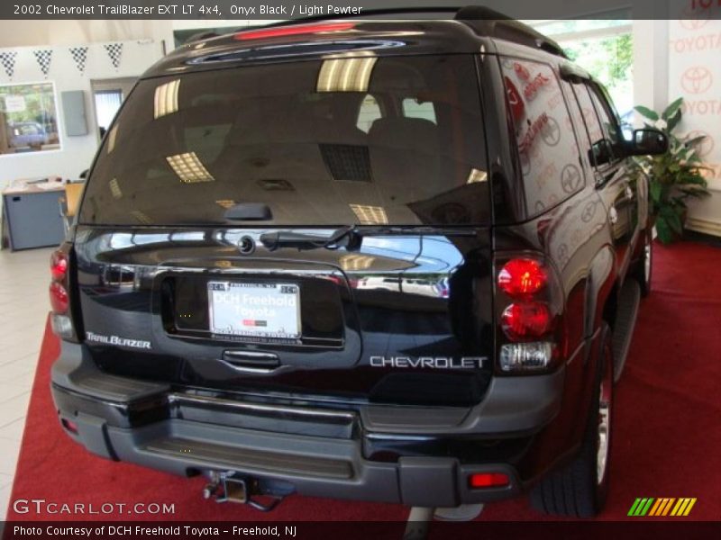 Onyx Black / Light Pewter 2002 Chevrolet TrailBlazer EXT LT 4x4