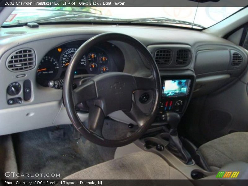 Onyx Black / Light Pewter 2002 Chevrolet TrailBlazer EXT LT 4x4