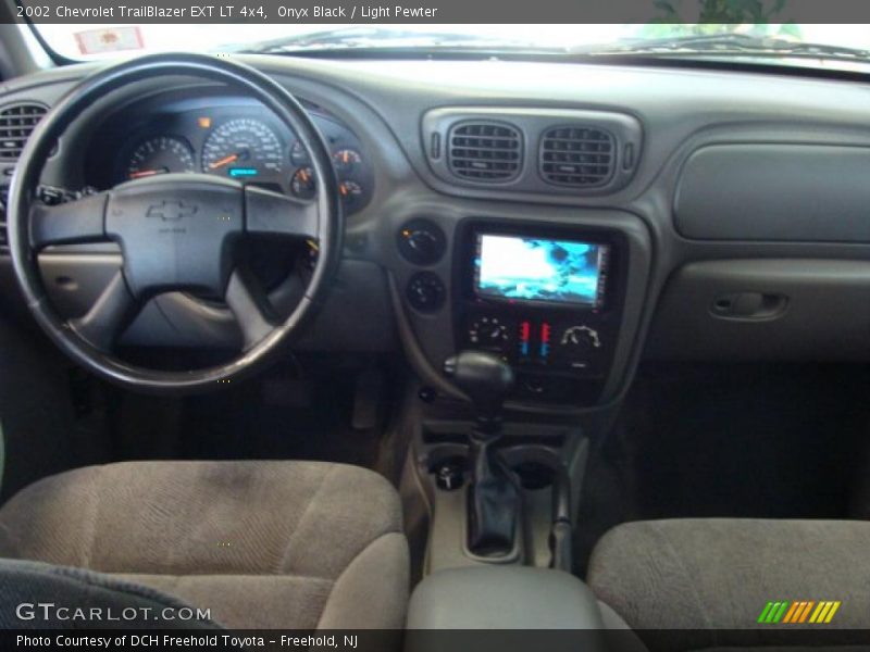 Onyx Black / Light Pewter 2002 Chevrolet TrailBlazer EXT LT 4x4