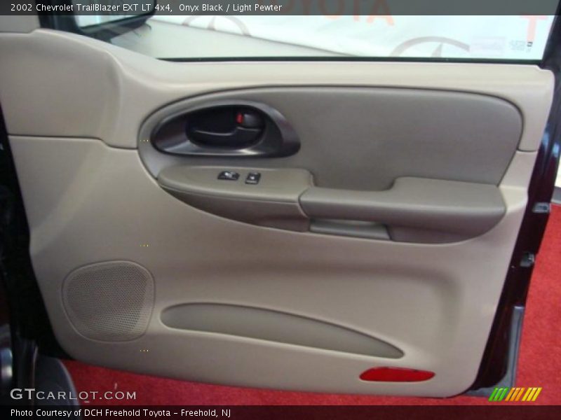 Onyx Black / Light Pewter 2002 Chevrolet TrailBlazer EXT LT 4x4