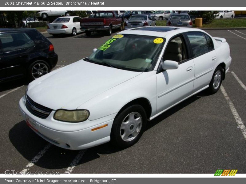 Bright White / Neutral 2001 Chevrolet Malibu LS Sedan