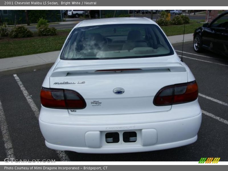 Bright White / Neutral 2001 Chevrolet Malibu LS Sedan