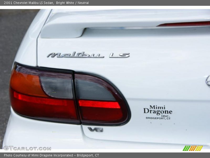 Bright White / Neutral 2001 Chevrolet Malibu LS Sedan