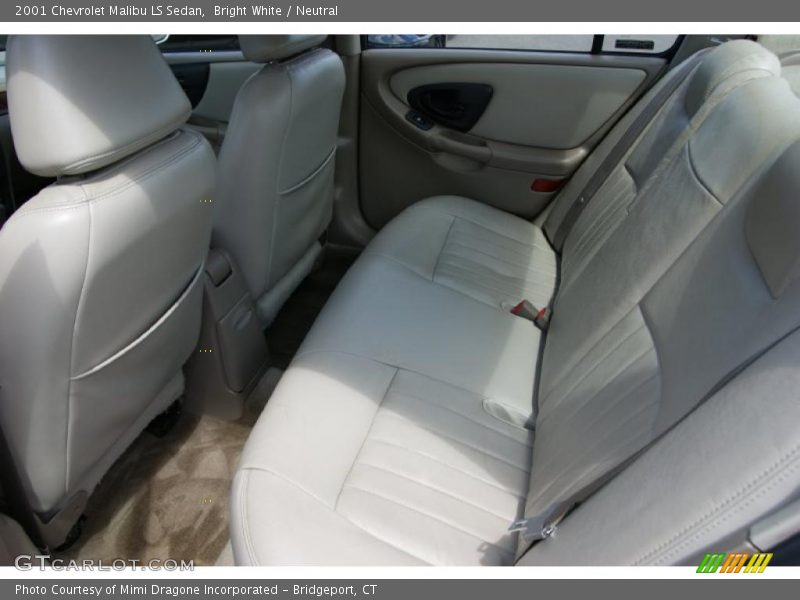 Bright White / Neutral 2001 Chevrolet Malibu LS Sedan