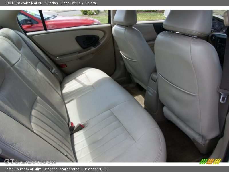 Bright White / Neutral 2001 Chevrolet Malibu LS Sedan