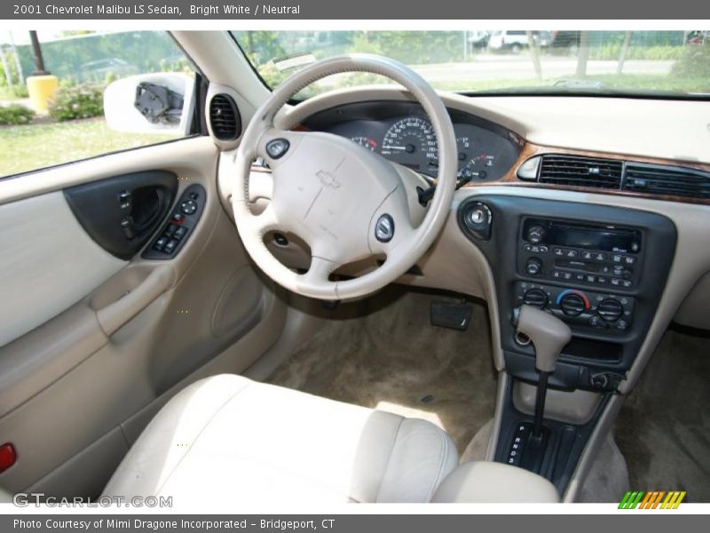 Bright White / Neutral 2001 Chevrolet Malibu LS Sedan
