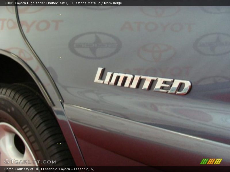 Bluestone Metallic / Ivory Beige 2006 Toyota Highlander Limited 4WD