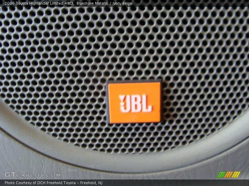 Bluestone Metallic / Ivory Beige 2006 Toyota Highlander Limited 4WD
