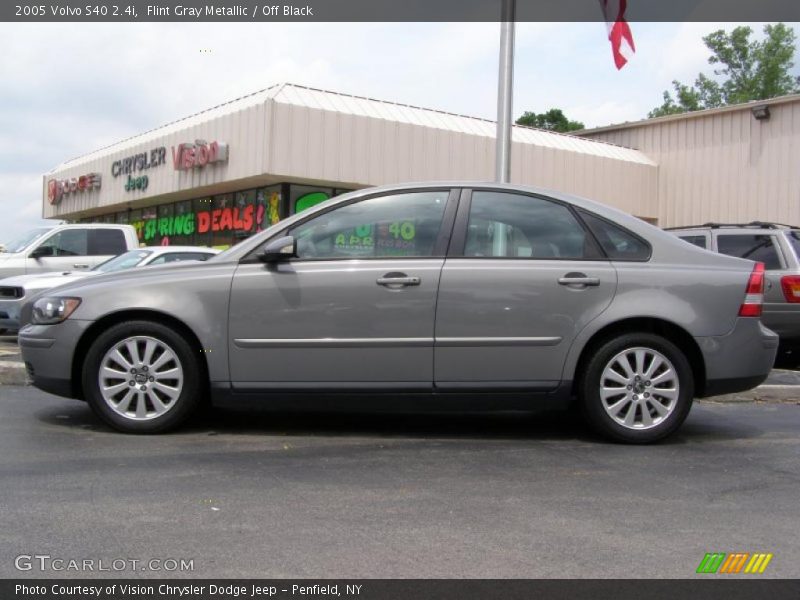 Flint Gray Metallic / Off Black 2005 Volvo S40 2.4i