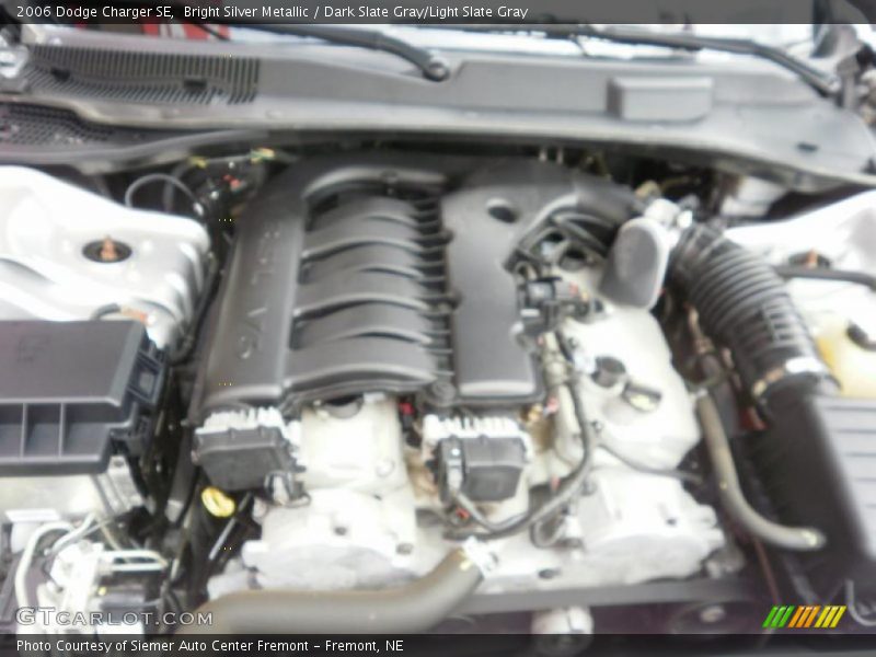 Bright Silver Metallic / Dark Slate Gray/Light Slate Gray 2006 Dodge Charger SE