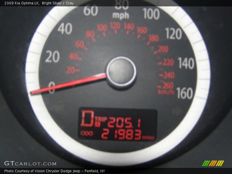 Bright Silver / Gray 2009 Kia Optima LX