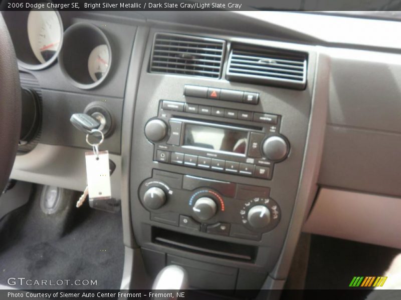 Bright Silver Metallic / Dark Slate Gray/Light Slate Gray 2006 Dodge Charger SE