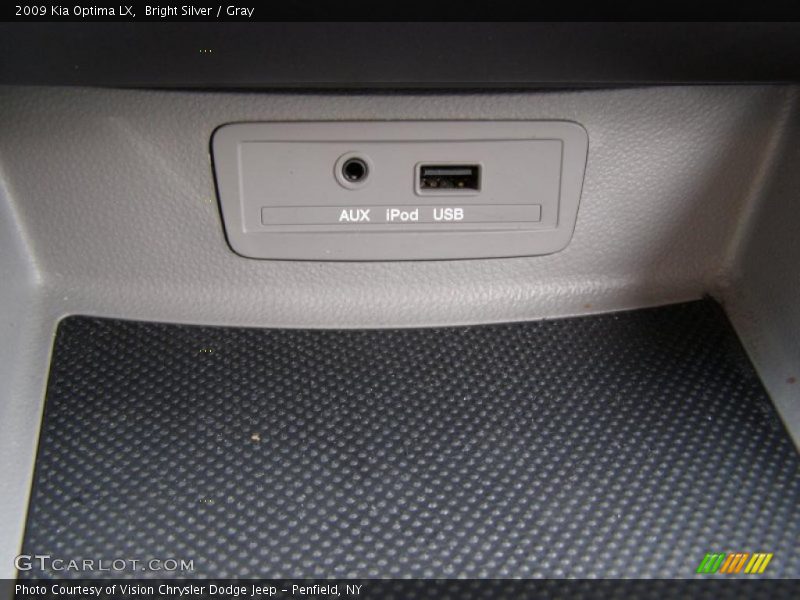 Bright Silver / Gray 2009 Kia Optima LX