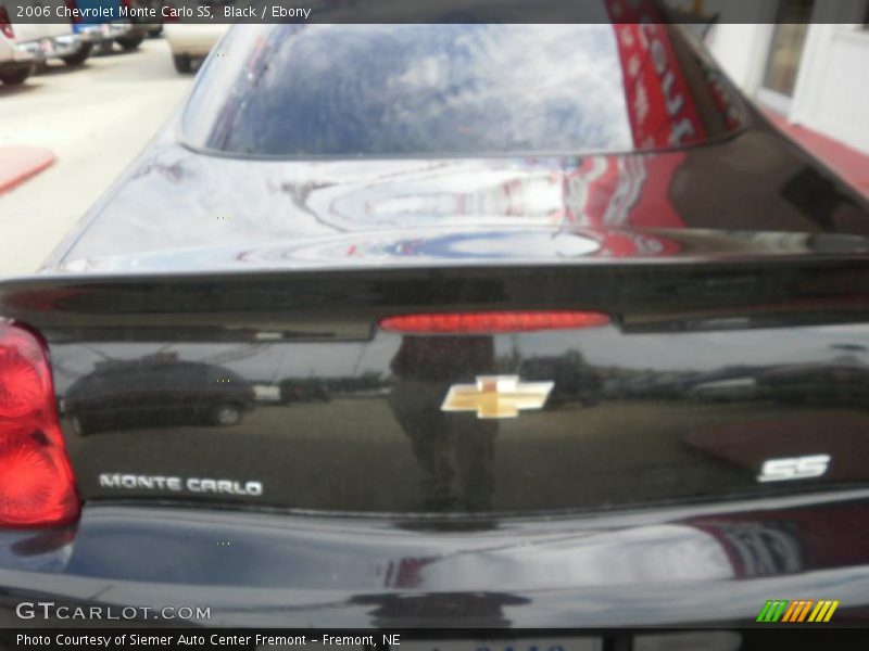Black / Ebony 2006 Chevrolet Monte Carlo SS