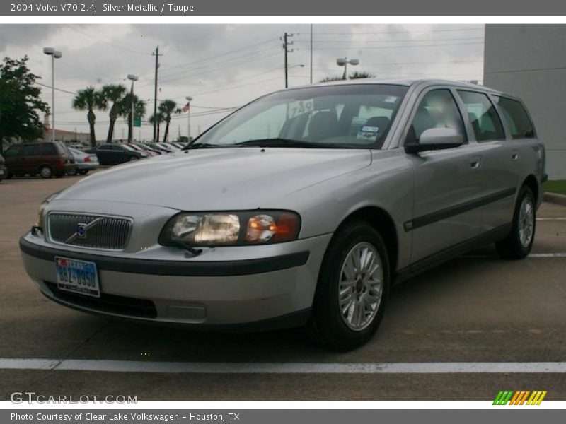Silver Metallic / Taupe 2004 Volvo V70 2.4