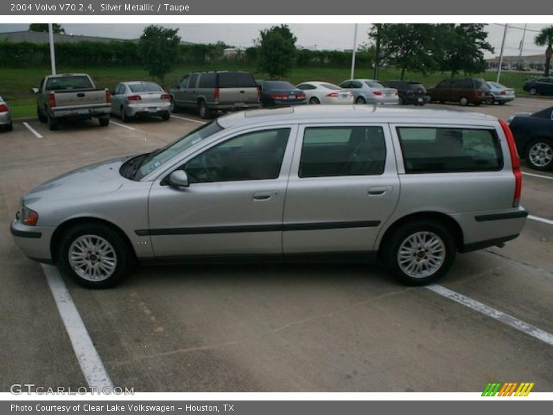 Silver Metallic / Taupe 2004 Volvo V70 2.4