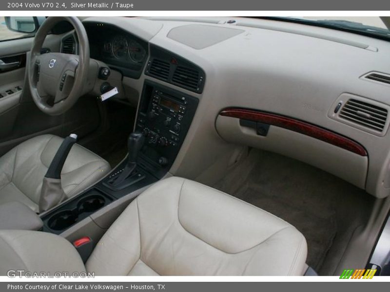 Silver Metallic / Taupe 2004 Volvo V70 2.4