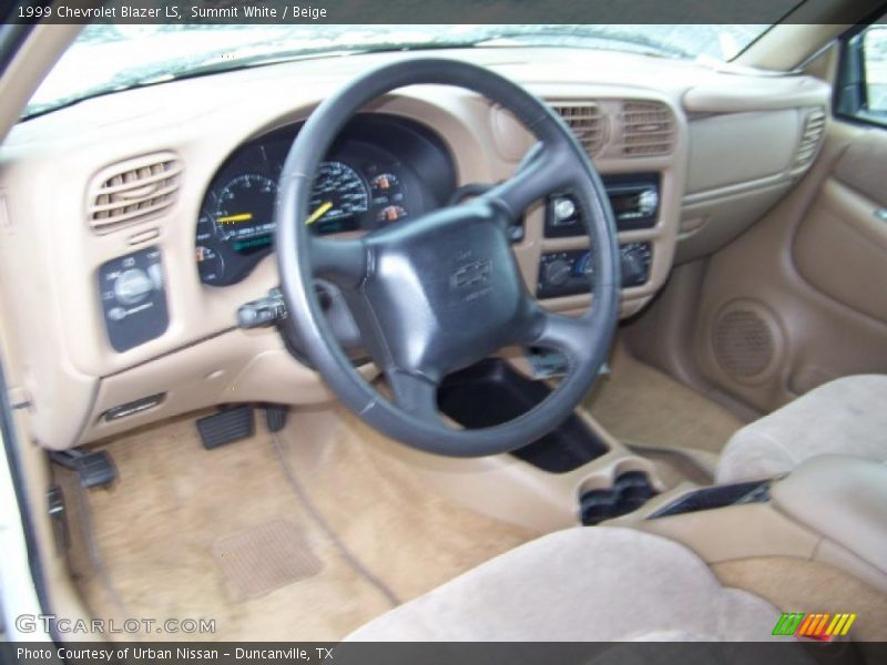 Summit White / Beige 1999 Chevrolet Blazer LS
