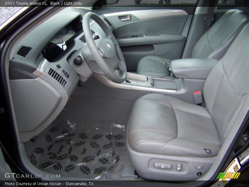 Black / Light Gray 2007 Toyota Avalon XL