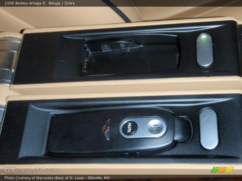 Beluga / Ochre 2006 Bentley Arnage R