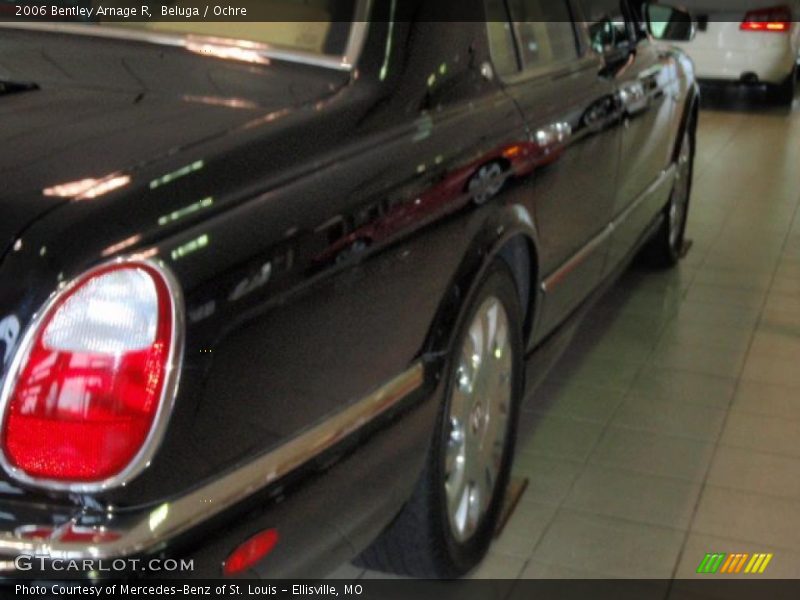Beluga / Ochre 2006 Bentley Arnage R