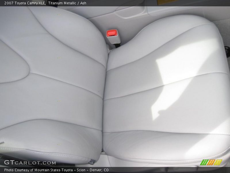 Titanium Metallic / Ash 2007 Toyota Camry XLE