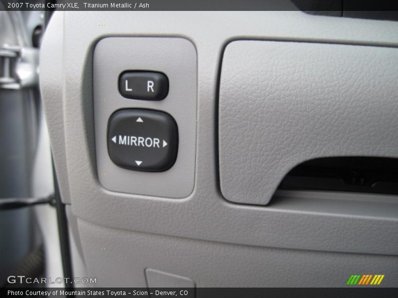 Titanium Metallic / Ash 2007 Toyota Camry XLE