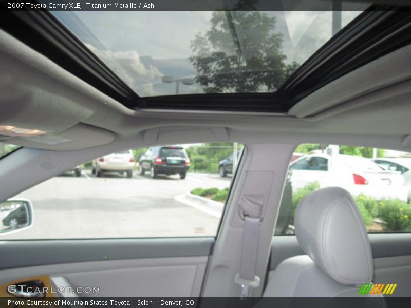 Titanium Metallic / Ash 2007 Toyota Camry XLE