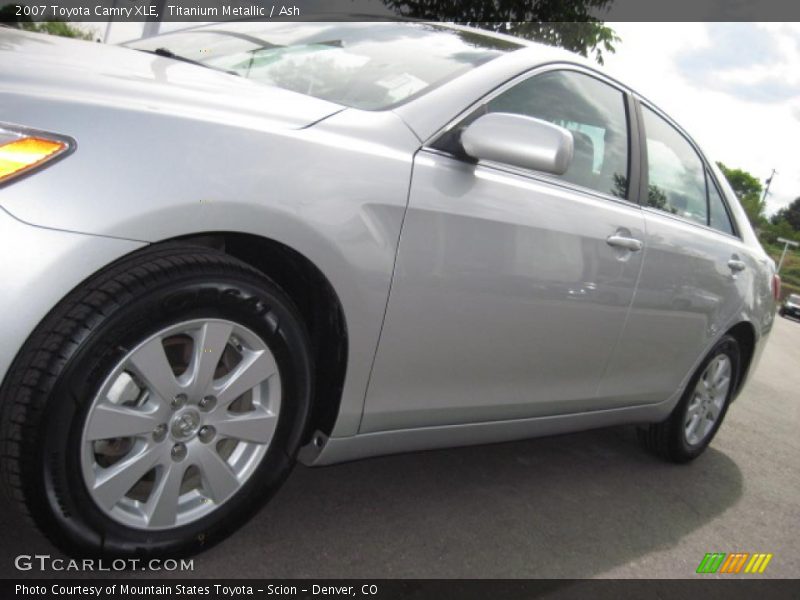 Titanium Metallic / Ash 2007 Toyota Camry XLE