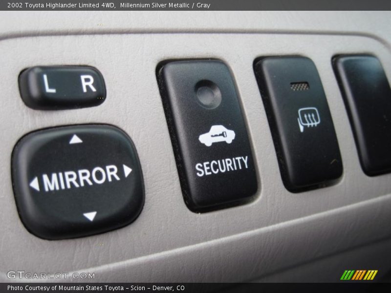 Millennium Silver Metallic / Gray 2002 Toyota Highlander Limited 4WD