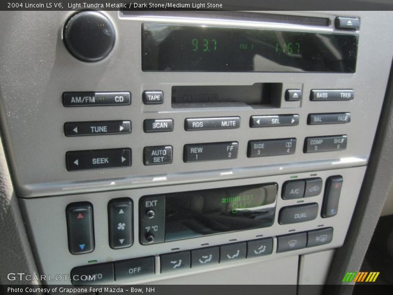 Light Tundra Metallic / Dark Stone/Medium Light Stone 2004 Lincoln LS V6