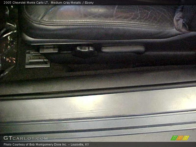 Medium Gray Metallic / Ebony 2005 Chevrolet Monte Carlo LT