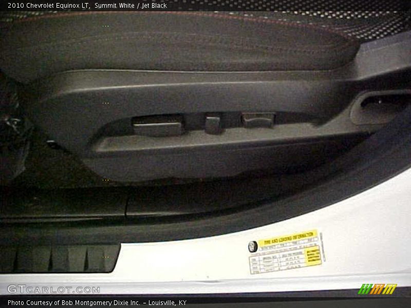 Summit White / Jet Black 2010 Chevrolet Equinox LT