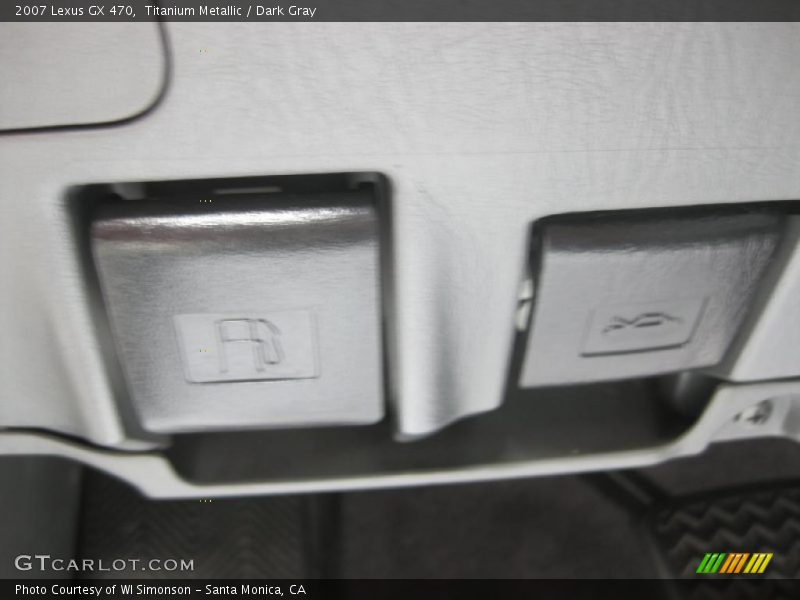 Titanium Metallic / Dark Gray 2007 Lexus GX 470