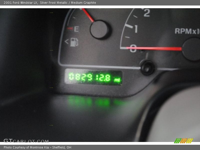 Silver Frost Metallic / Medium Graphite 2001 Ford Windstar LX
