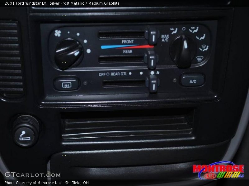 Silver Frost Metallic / Medium Graphite 2001 Ford Windstar LX