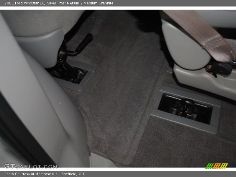 Silver Frost Metallic / Medium Graphite 2001 Ford Windstar LX
