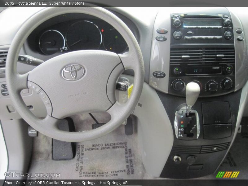 Super White / Stone 2009 Toyota Sienna LE