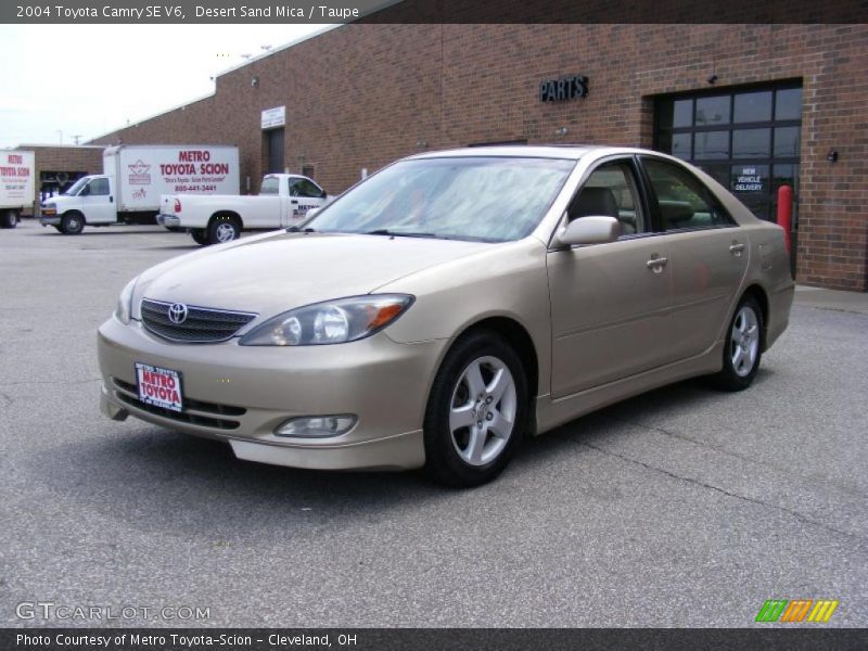 Desert Sand Mica / Taupe 2004 Toyota Camry SE V6
