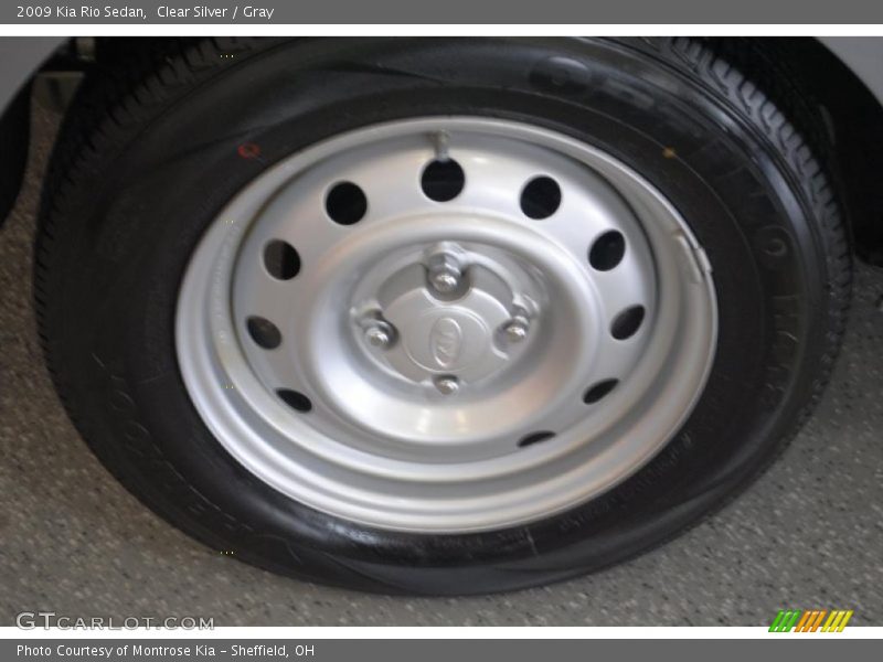 Clear Silver / Gray 2009 Kia Rio Sedan