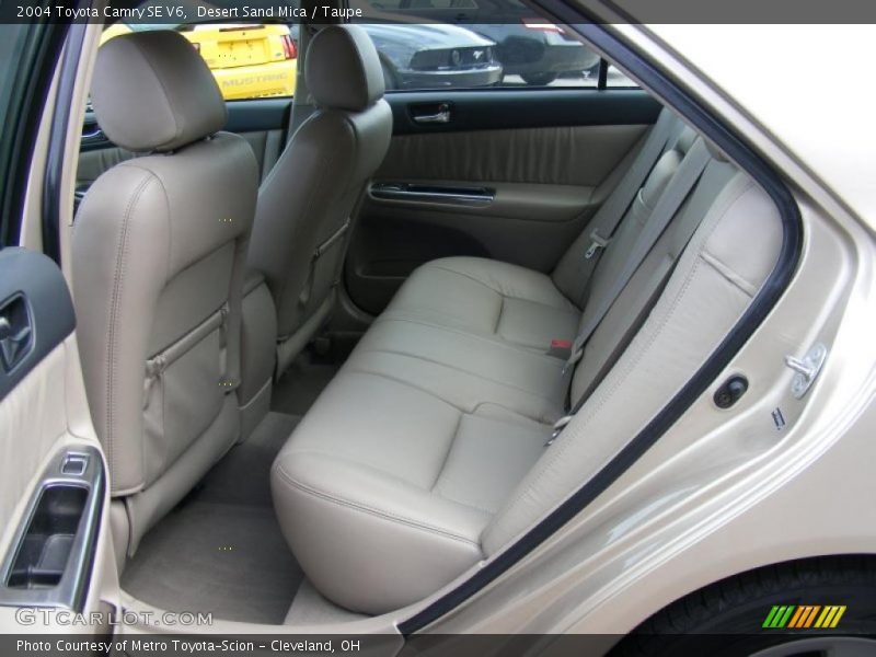 Desert Sand Mica / Taupe 2004 Toyota Camry SE V6